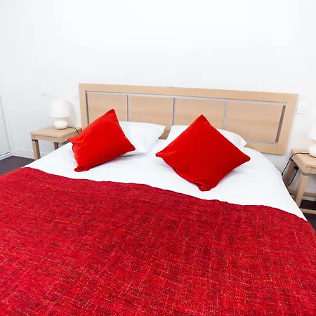Hotel Western De La Normandie 3*