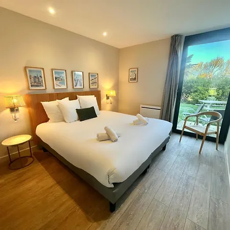 Western De La Normandie Hotel