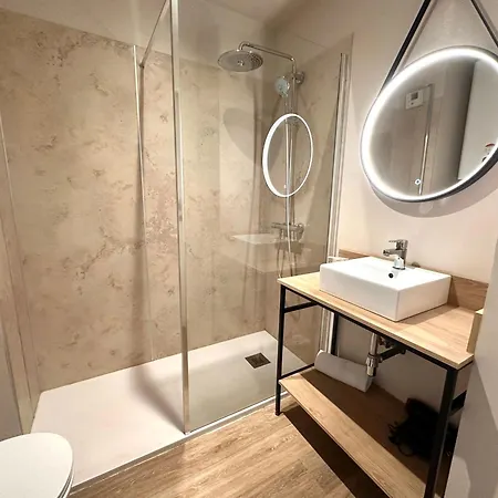 Western De La Normandie Hotel 3*