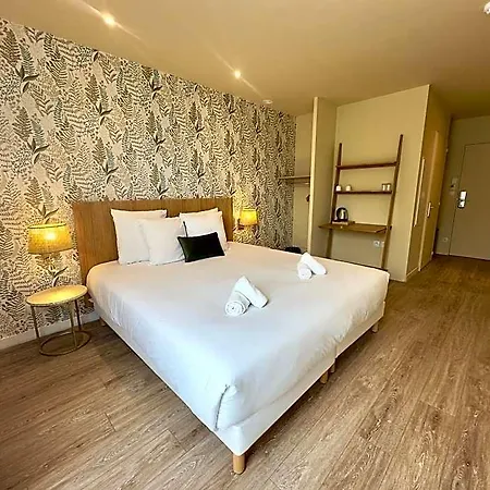 Hotel Western De La Normandie 3*