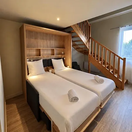 Western De La Normandie Hotel 3*