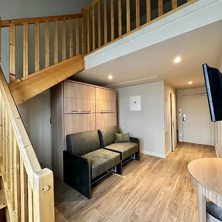 Western De La Normandie Hotel 3*